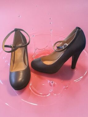 IDIFU Navy Mary Jane High Heel Pumps with Ankle Strap Womens Shoes Size 5.5 Cute